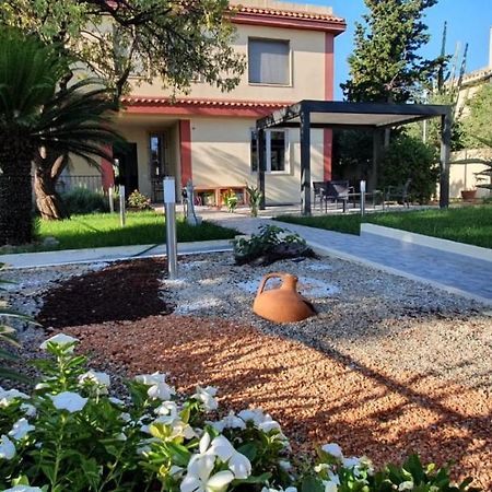 Bed&Breakfast Villa Nora 콰르투 산텔레나 외부 사진