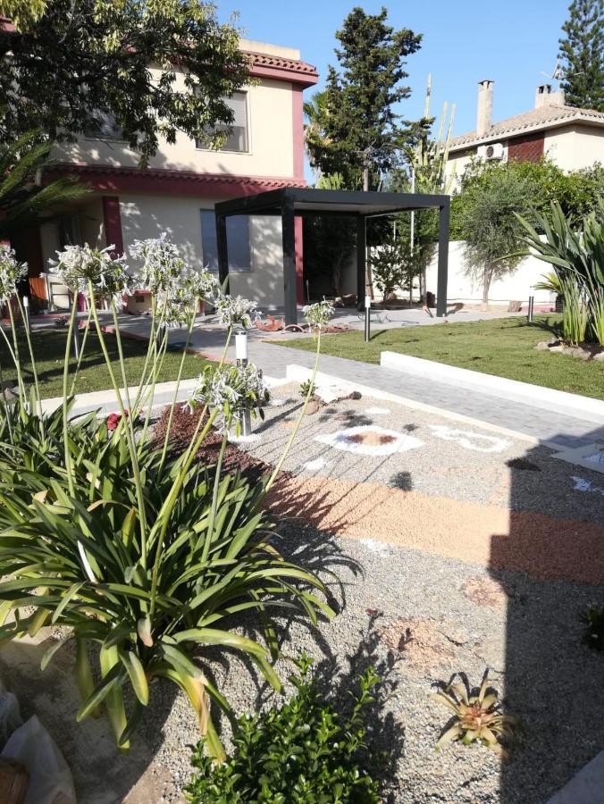 Bed&Breakfast Villa Nora 콰르투 산텔레나 외부 사진