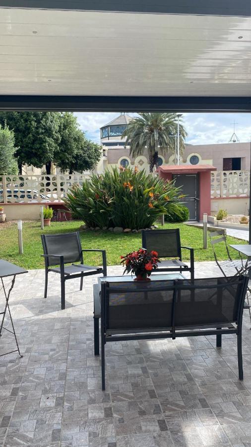 Bed&Breakfast Villa Nora 콰르투 산텔레나 외부 사진